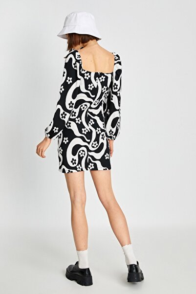 Koton Dámské černé vzorované šaty 2SAL80131IK