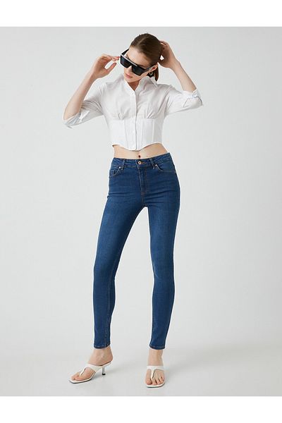 Koton Slim Fit Jeans mit schmalem Bein und hoher Taille - Carmen Jean