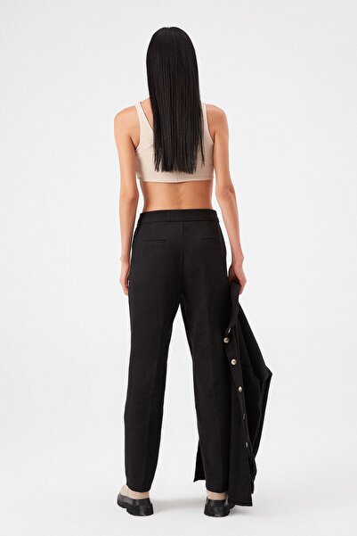 Açelya Okcu Oversize Pocket Stamped Shirt