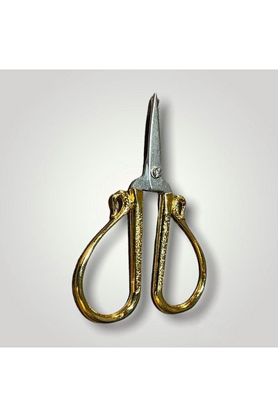 HaRe Home Gold Embroidered Heart Shaped Engagement Ribbon Scissors