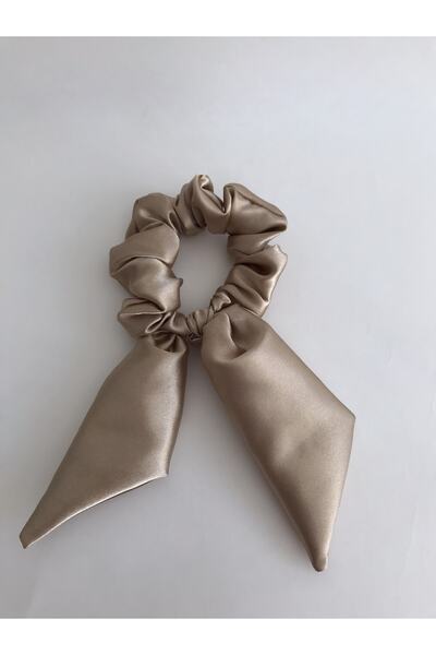 PratikDikisco Scrunchie din satin lucios cu cataramă tip bagel