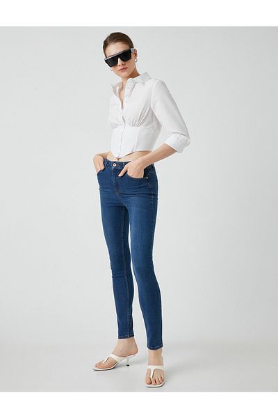 Koton Slim Fit Jeans mit schmalem Bein und hoher Taille - Carmen Jean