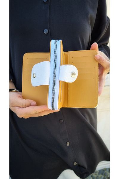 Just Polo Women's White Camel Wallet
