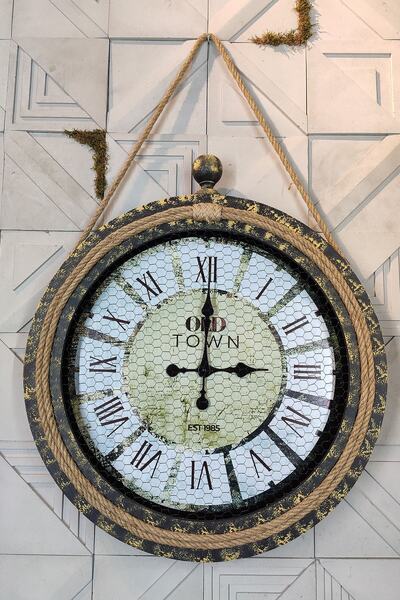 Saatiko Halatlı Ahşap Duvar Saati Siyah Üzeri Sarı