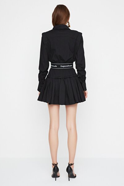 Trendyol Collection Černý košilový límec do A Krátké popelínové tkané šaty TPRAW22EL1982