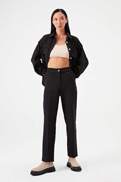 Açelya Okcu Oversize Pocket Stamped Shirt