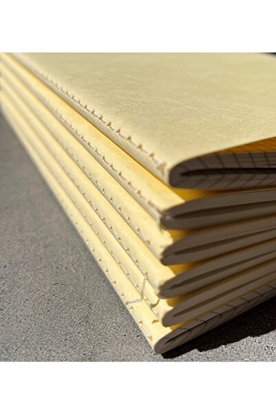 Fark Tanıtım Caiet în carouri din 4 bucăți cusut manual (copertă galben pastel)