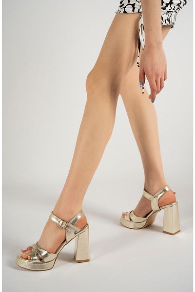 PASSAGE SHOES 3042 Μοντέλα γυναικεία λουστρίνια παπούτσια με τακούνι πλατφόρμας