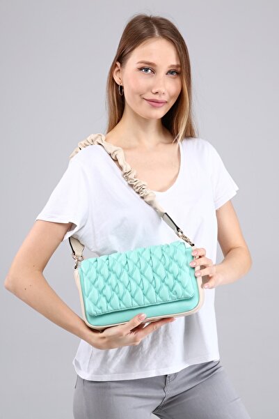 Morpelikan Γυναικεία τσάντα ώμου με ρυθμιζόμενο λουράκι ώμου, καπιτονέ κεντημένη σε νεροπράσινο χρώμα