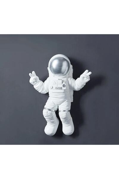 LivadoHome Astronot Beyaz Gümüş Duvar Heykeli