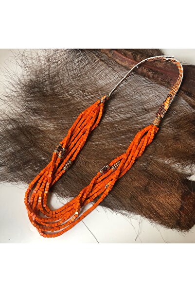 AGG TASARIM Turuncu Boncuklu Uzun Kolye