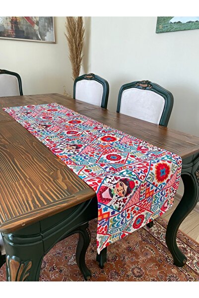 Lilies Atelier Iğne Oyası Motifli Özgür Kadın Potre 40 X 140 Runner Kir Tutma...