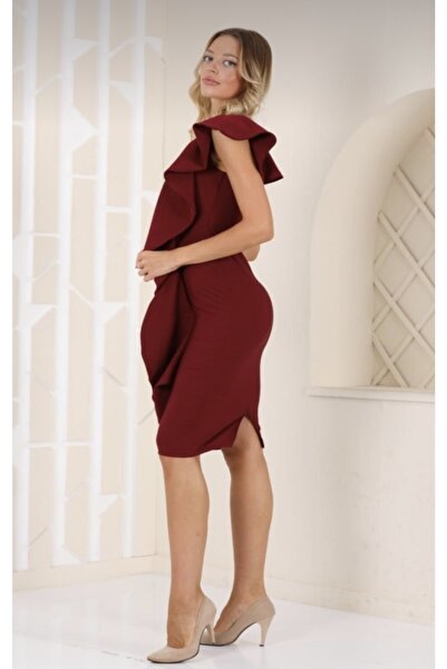 BK BOUTİQUE Tek Yanı Fırfır Detaylı Volanlı Elbise