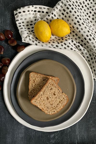 Beige & Stone صحن حجر طبيعي صناعة يدوية 18 سم