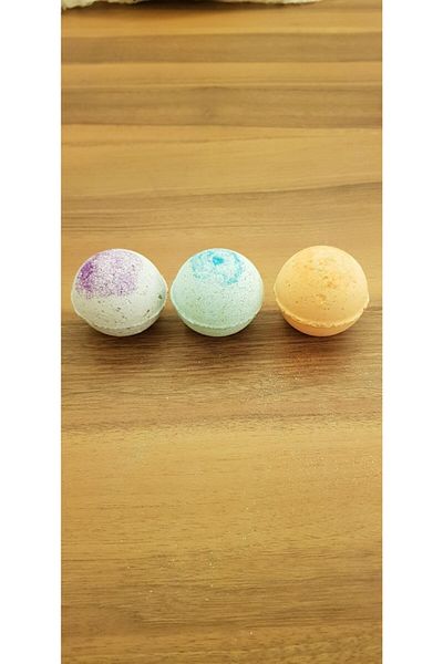 designbyvanilya كرة حمام/باديكير للرطوبة (لافندر/بطيخ/فانيليا-حجم كبير)