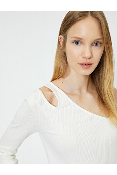 Koton Γυναικείο μπλουζάκι με λεπτομέρεια ώμου