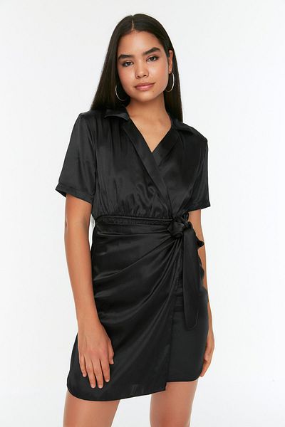 Trendyol Collection Kleid - Schwarz - Bodycon