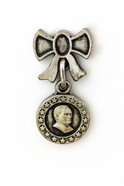 ATA TANITIM Ata Broş. Gümüş Kaplama, Çok Şık, Iki Parçalı, Küçük Fiyonklu Kas...