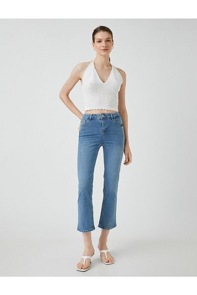Koton Slim Fit, normale Taille, ausgestelltes Bein – Victoria Crop Jean