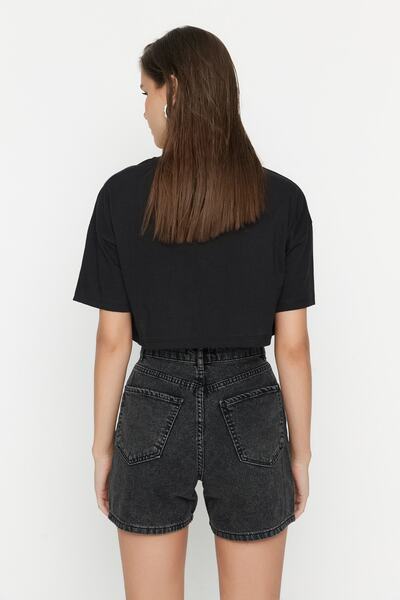 Trendyol Collection Anthracite Ripped Denim Shorts TWOSS22SR00144