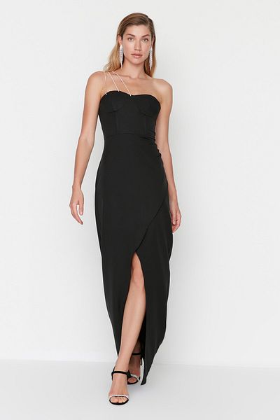 Trendyol Collection Μαύρο λουράκι μακρύ βραδινό φόρεμα TPRSS22AE00026