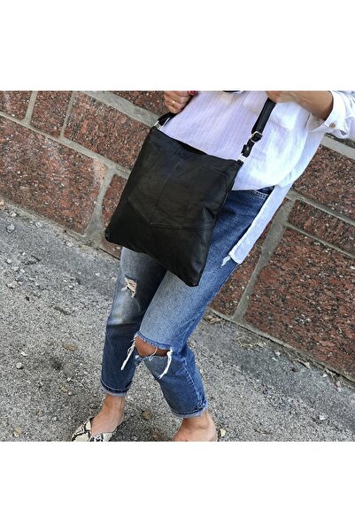 Deribag Дамска черна чанта за дисаги от естествена кожа