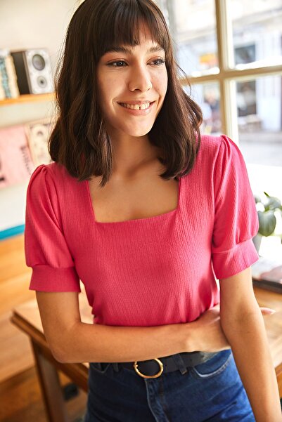 Olalook Női fukszia négyzet alakú galléros rövid ujjú kötött blúz BLZ-19001883