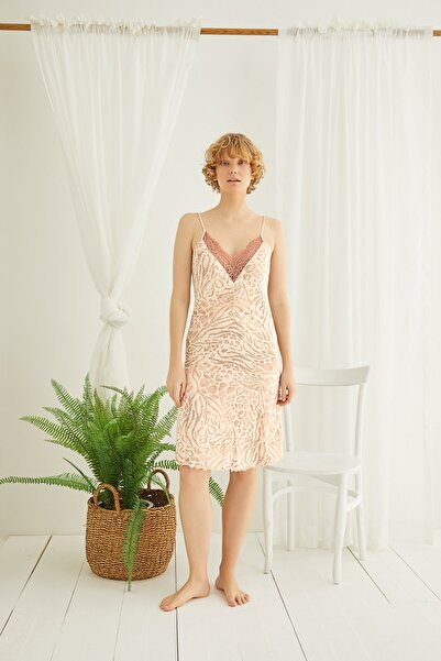 Sevim 13888 Kadın İnce Askılı Gecelik