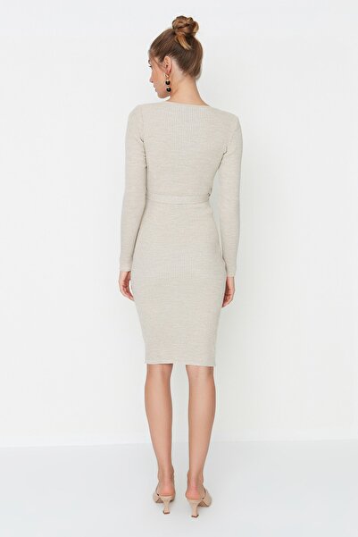 Trendyol Collection Трикотажна сукня міді Tas колір Пояс детальний TWOAW22EL0009