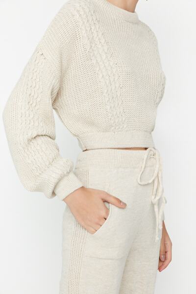 Trendyol Collection Bézs Crop Crew Neck kötöttáru felső és alsó készlet TWOAW21AU0047