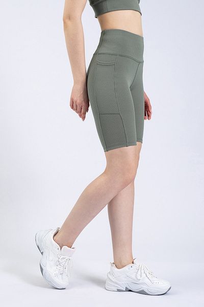 The Step Sports Pantaloni scurți sport cu talie înaltă, verzi, cu buzunar, 8&quot;