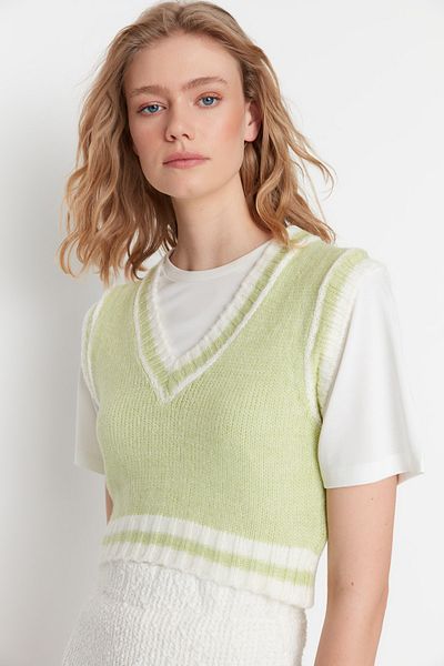Trendyol Collection Strickweste - Grün - Regular Fit
