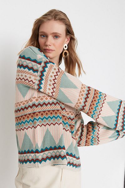 Trendyol Collection Mintfarbener Strickpullover mit Rundhalsausschnitt und weiter Passform TWOAW21KZ0941