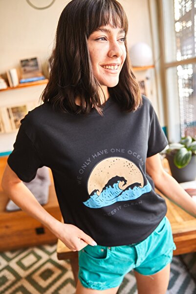 Olalook Women's Black Ocean T-Shirt TSH-19000294