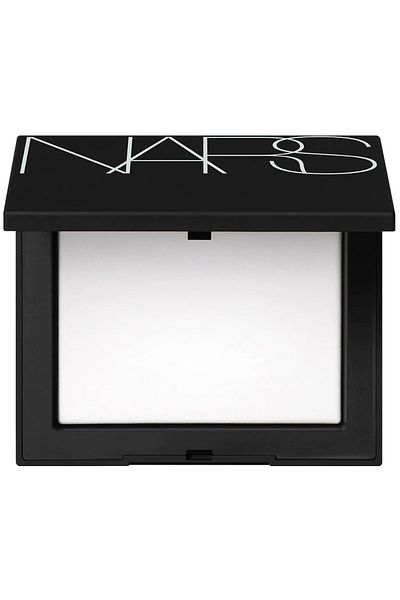 Nars مسحوق الضبط المضغوط العاكس للضوء