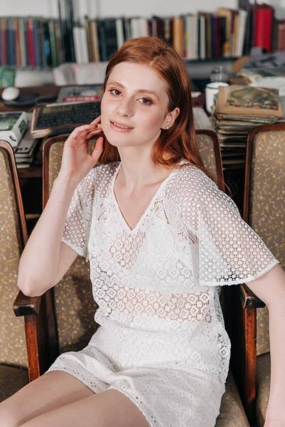 By Mare Style White V-Neck Embroidery Pola Top