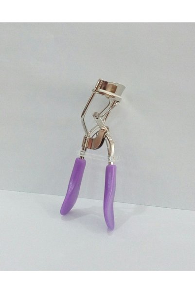Rosee Rose Cosmetics - Eyelash Curler Model