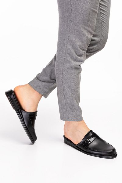 Akgün Terlik Men's Black Genuine Leather Buckle House Slippers