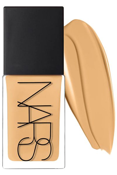 Nars LIGHT REFLECTING ADVANCED SKINCARE LONG-LASTING FOUNDATION-STROMBOLI MDURN99