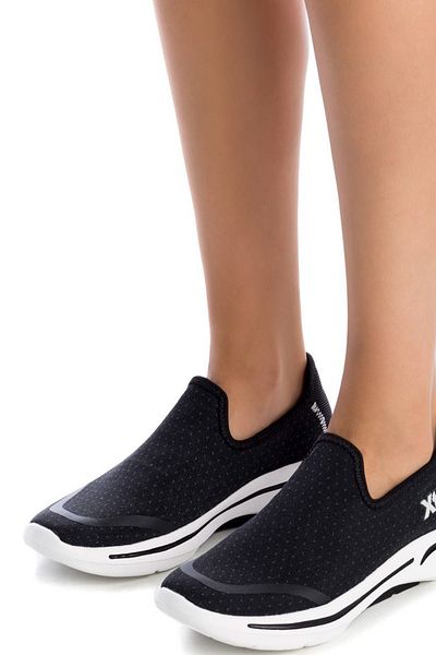 XTI Schwarze Wanderschuhe für Erwachsene