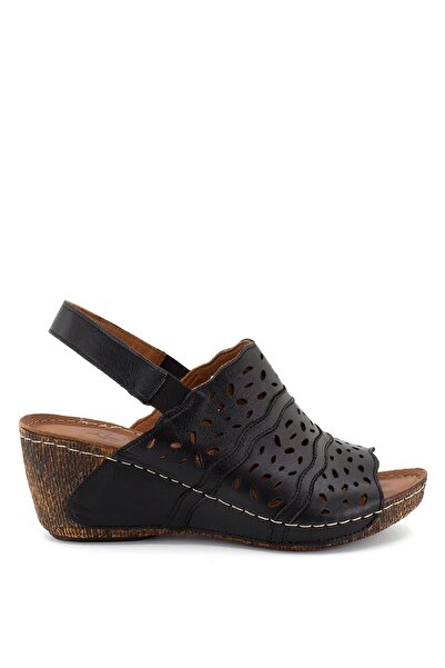 Venüs 22981909 Kadın Hakiki Deri Sandalet Siyah
