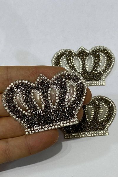 Hobigram شمعدان منقوش على شكل تاج بلون مدخن يلتصق بالكي - شريط زخرفي، تصميم أنيق، إكسسوار نسائي - ديكو