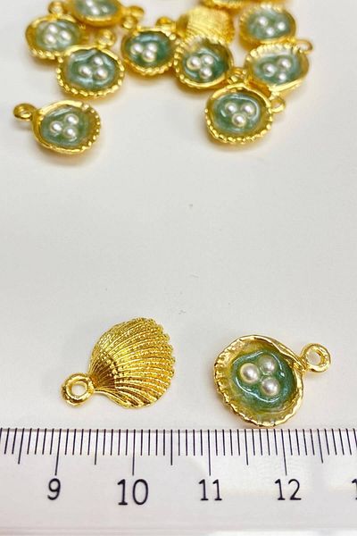 Hobigram قلادة على شكل صدفة بلح البحر من المينا الخضراء - تصميم خاص، إكسسوار، إنتاج عالي الجودة، طراز مذهل - Bij