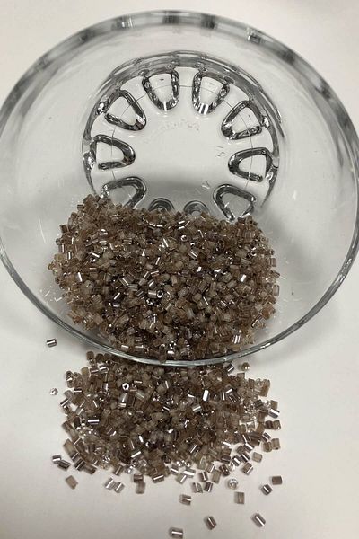 Hobigram Κομμένες χάντρες 2 - 2,5 mm – Ειδικό σχέδιο, Αξεσουάρ, Ποιοτική Παραγωγή, Εντυπωσιακό Στυλ – Διακοσμητική Κορδέλα
