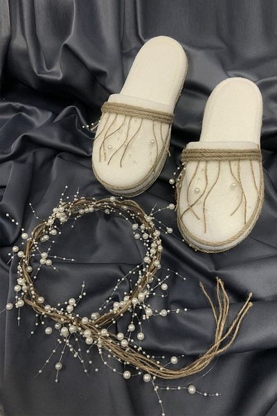 Hobigram Straw Maternity Slippers with Pearls and Pearl Crown – Maternity Set, Stylish Design, Women's Accessory – Maternity Set