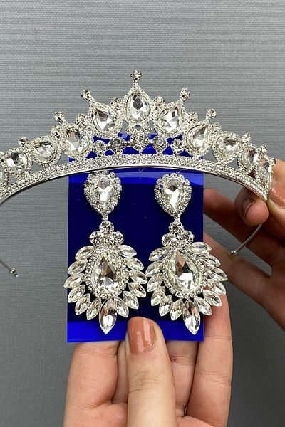 Hobigram Set de coroană și cercei de culoare argintie model Zade – Coroană, piatră de cristal, model elegant, coroană de mireasă, accesoriu de păr –