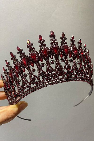 Hobigram موديل زينا باللون الأحمر الداكن من هينا وتاج الزفاف – تصميم خاص، إكسسوار، إنتاج عالي الجودة، طراز مذهل – Gel