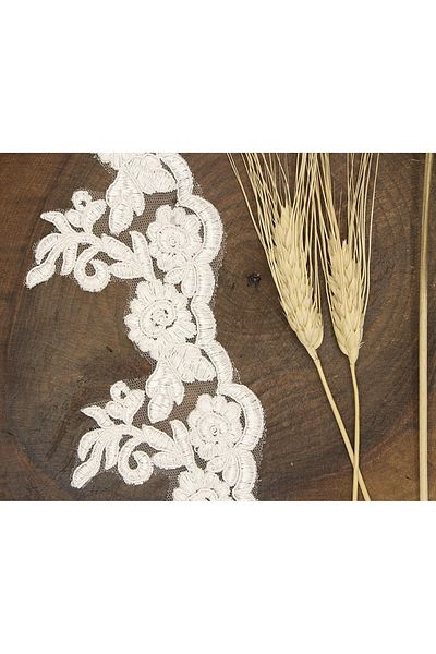 Hobigram Off White Floral French Guipure 1015 – Ειδικό σχέδιο, αξεσουάρ, ποιοτική παραγωγή, εντυπωσιακό στυλ –