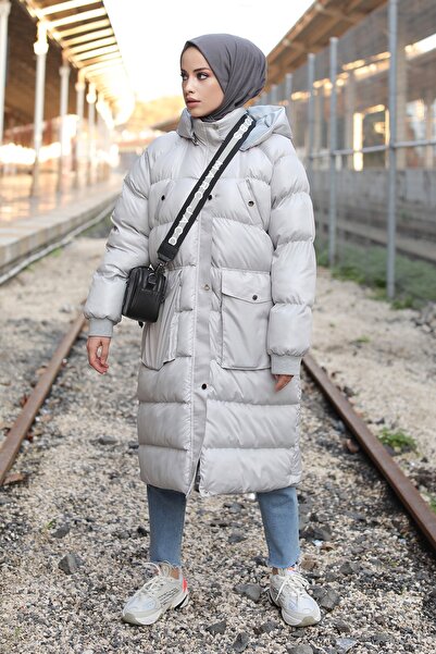 Minel Жіночий сірий пуховик з капюшоном