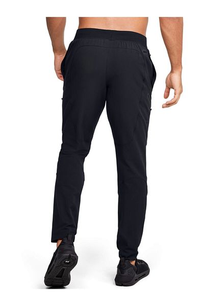 Under Armour بنطال رياضي UA غير قابل للتشغيل للرجال1352026-001